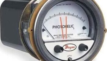 Dwyer Photohelic Gauge - Repeatable Pressure Switch